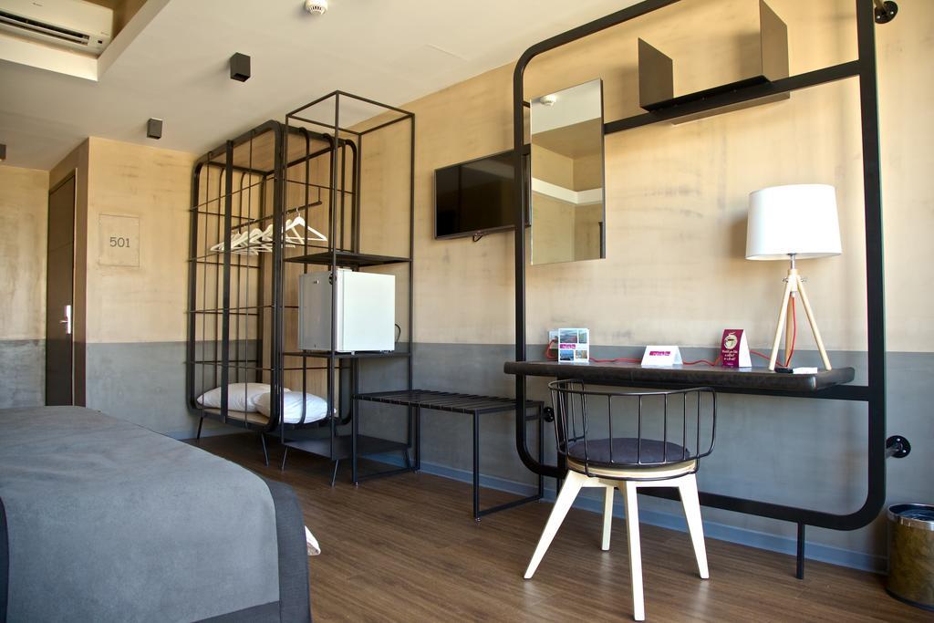 Adonis City Hotel Patras Habitación foto